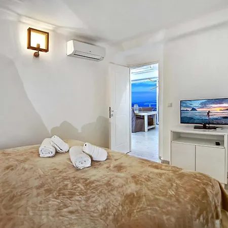 M11 - Mykos - Luxury Oasis In Kastro Villa