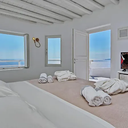 Villa M11 - Mykos - Luxury Oasis In Kastro Mykonos Town